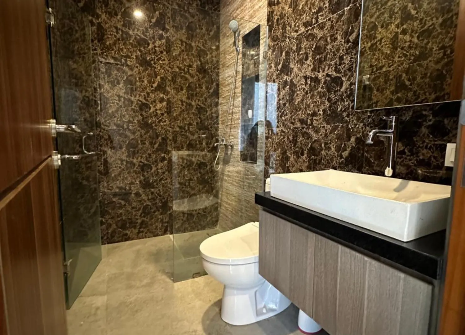Classy New 5 Bedroom Villa In Kuta Legian Indonésie