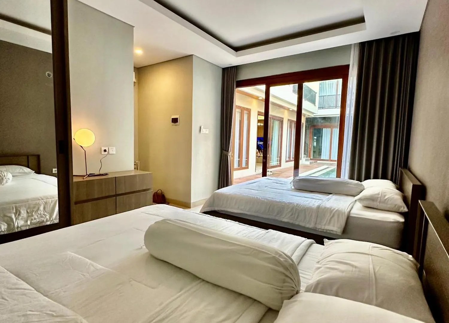 Classy New 5 Bedroom Villa In Kuta Legian  0*, Legian (Bali)