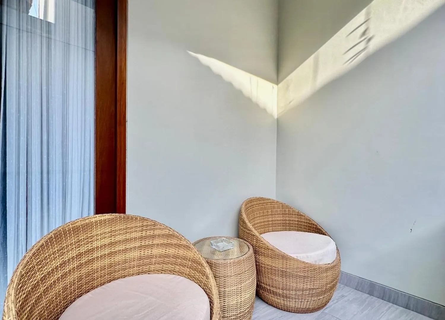 Classy New 5 Bedroom Villa In Kuta Legian