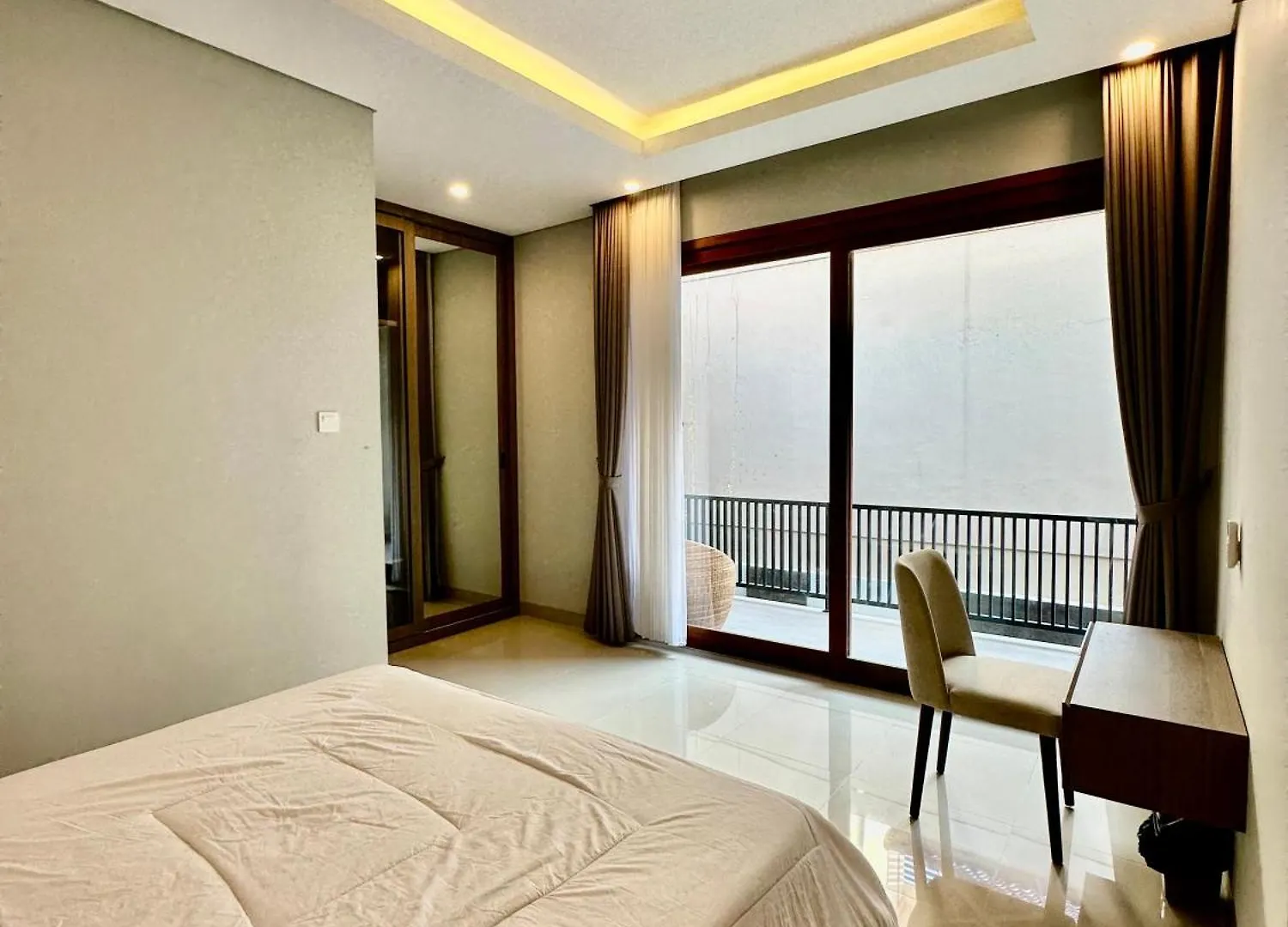 Classy New 5 Bedroom Villa In Kuta Legian